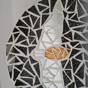 video showing close up of mosaic bat to catch the changing colours and sparkles